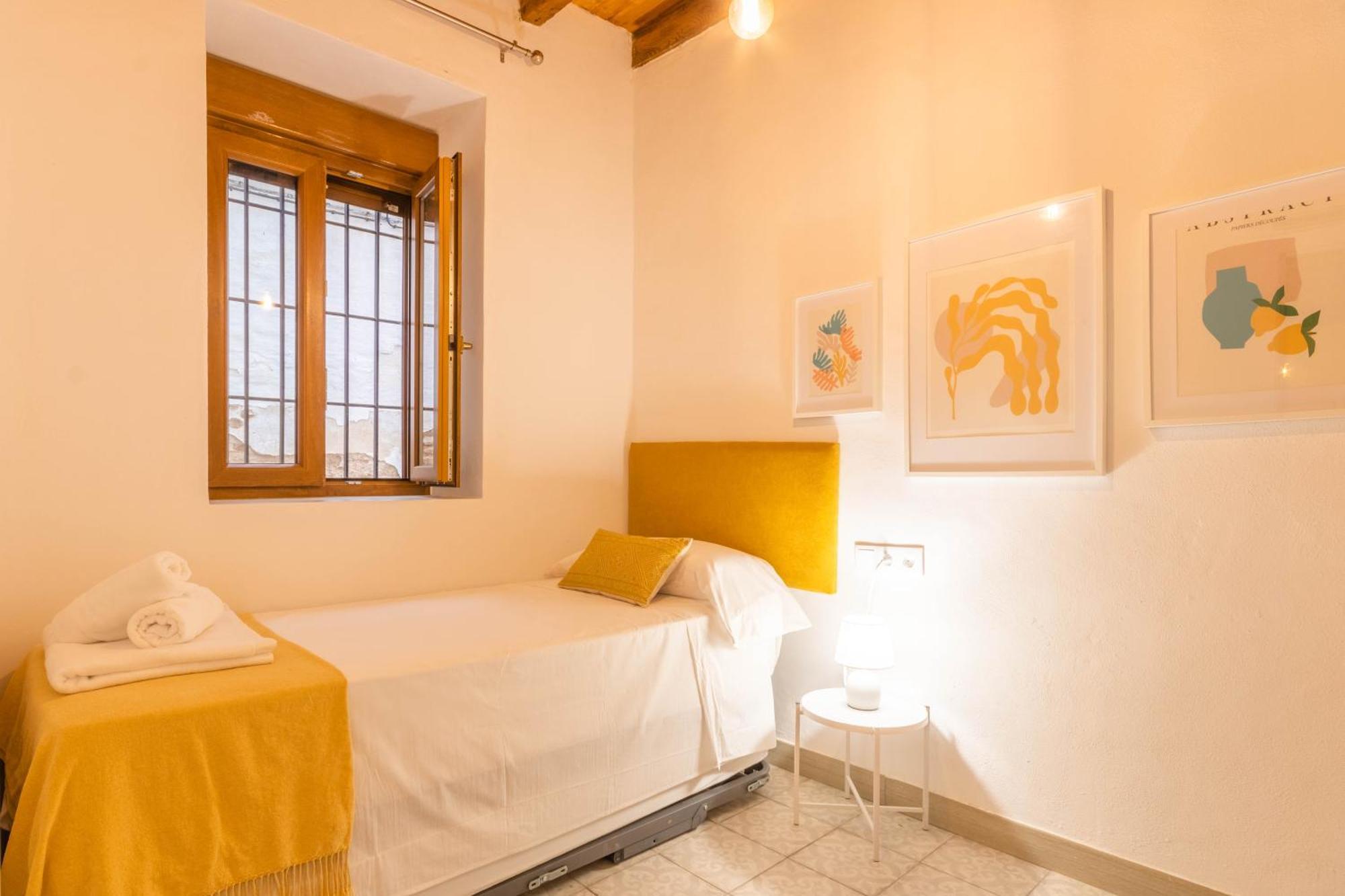Apartamentos Miguel De Cervantes Centro Cordoba Exterior photo